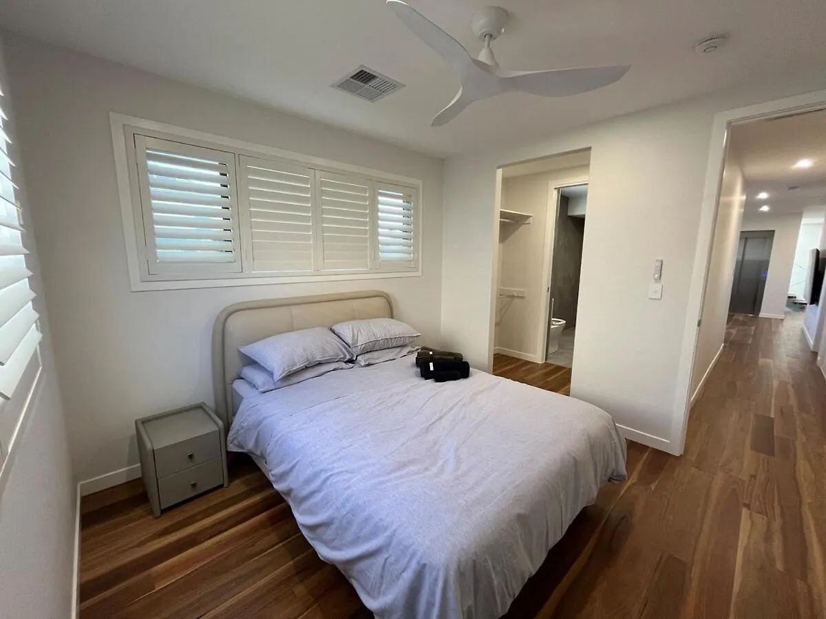 5 Star Luxury Manly